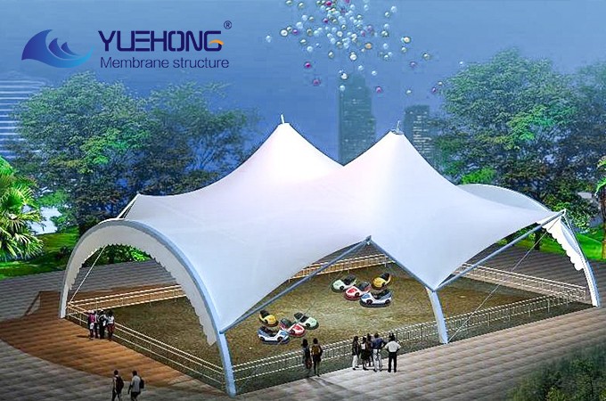 Structure membrane pour parc de loisirs