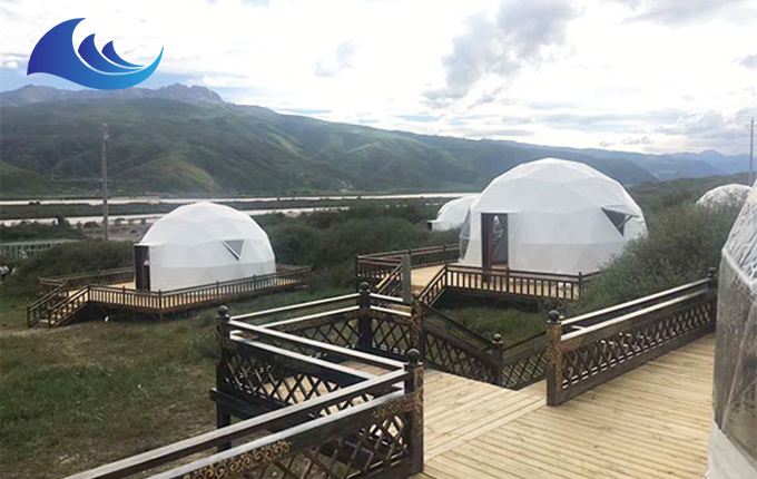 Hotel em tenda geodésica